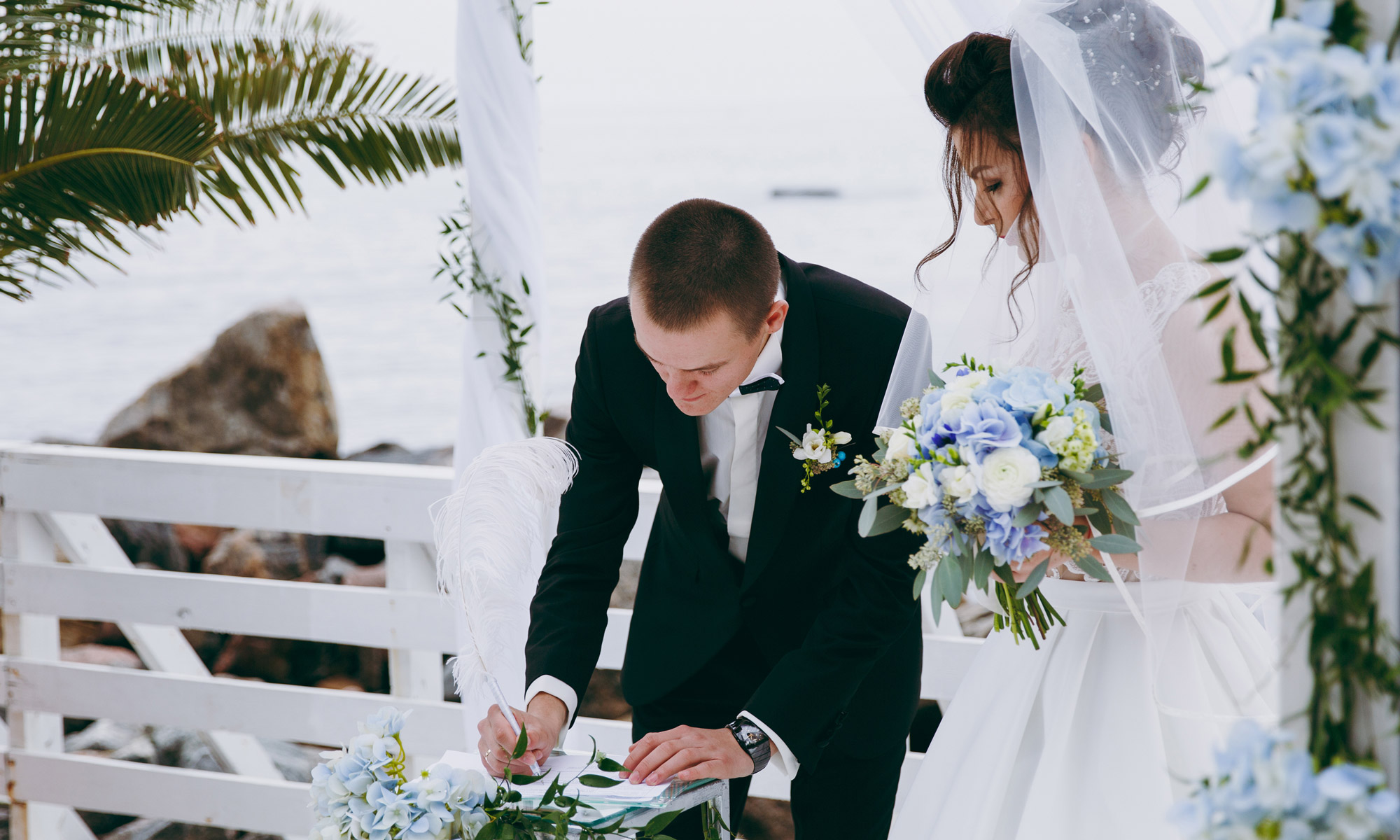 10 Little Details to Add to Your Wedding Planning Checklist