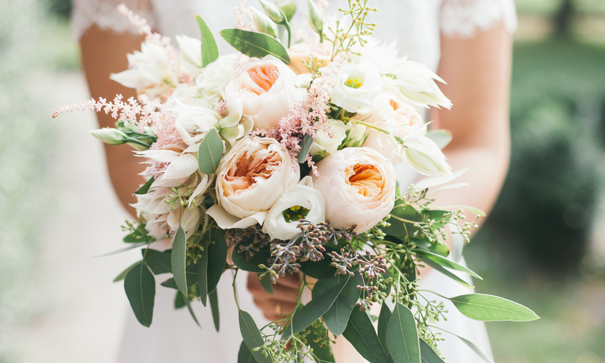 Signature Blooms for your Springtime Wedding