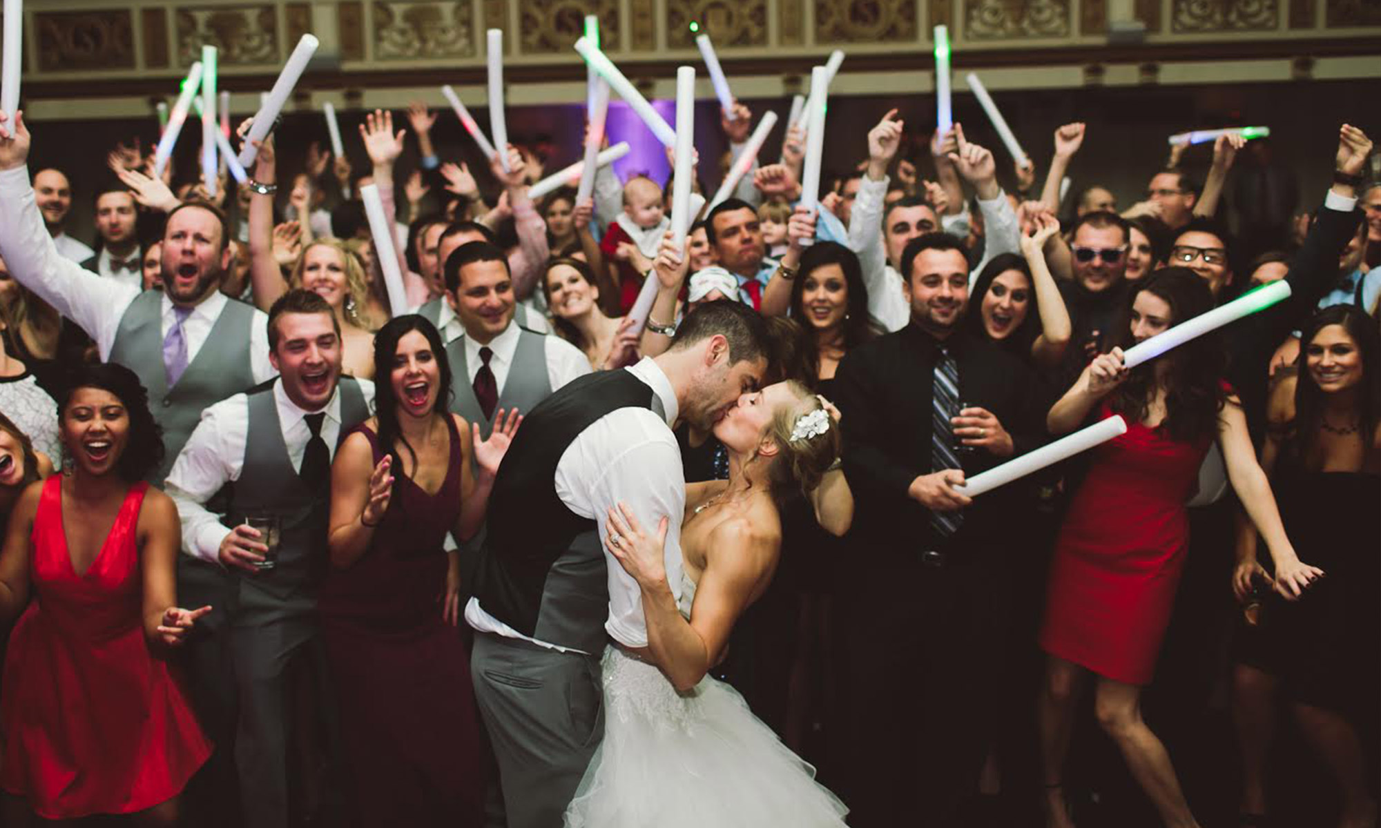 Lighting and Entertainment Elevates Your Wedding from Ordinary to Extraordinary