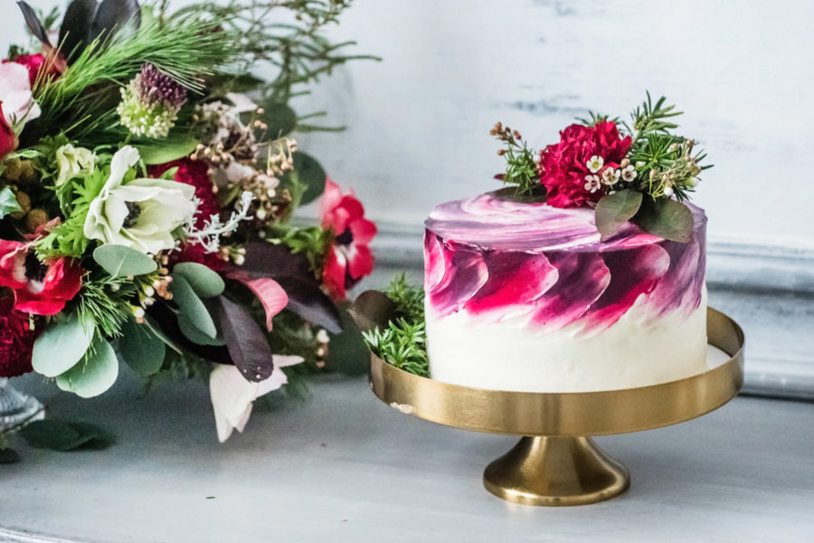 Fall and Winter Wedding Cake Trends