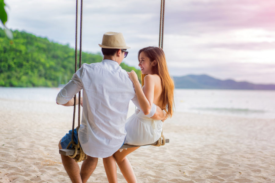 5 Easy Ways to Save on Your Honeymoon