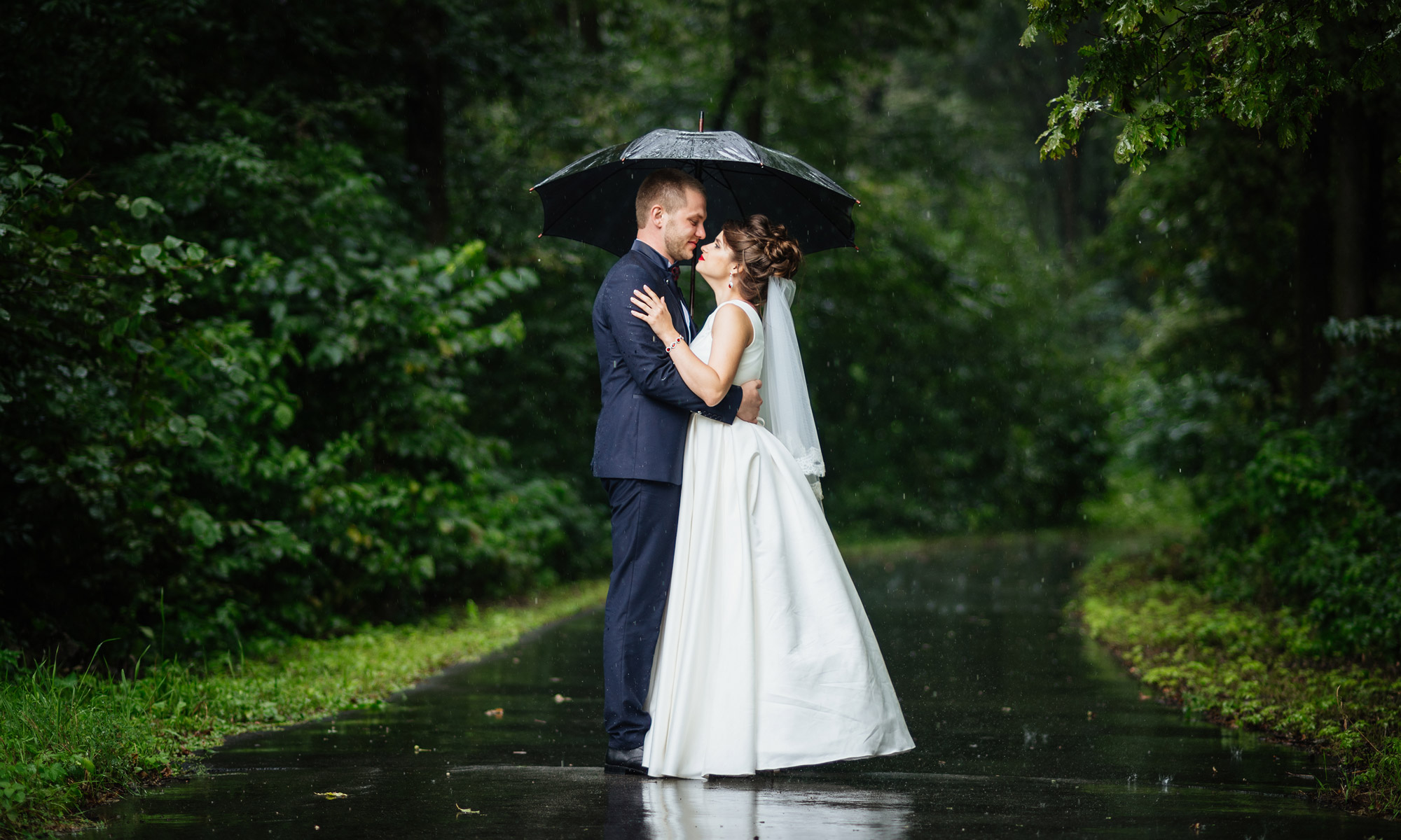 Making the Most of a Rainy Wedding Day